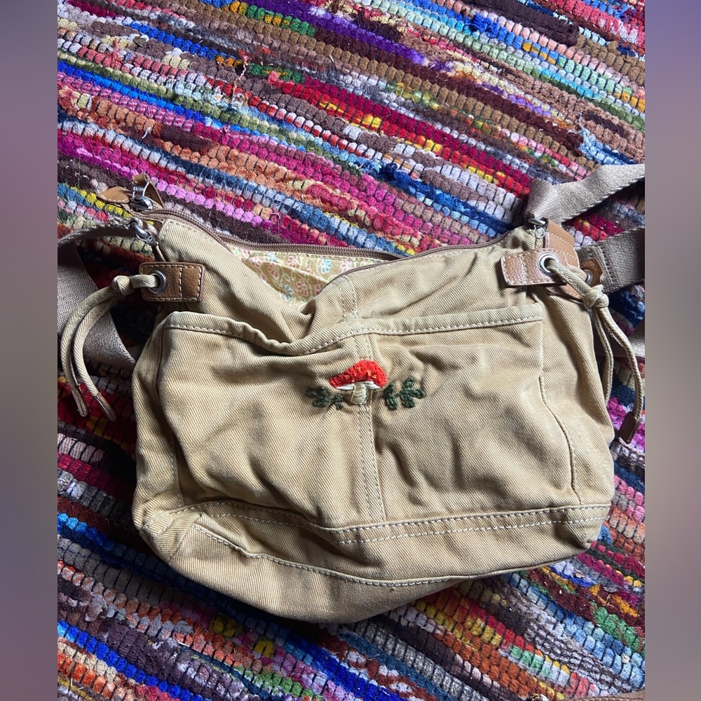 HAND EMBROIDERED MUSHROOM PURSE